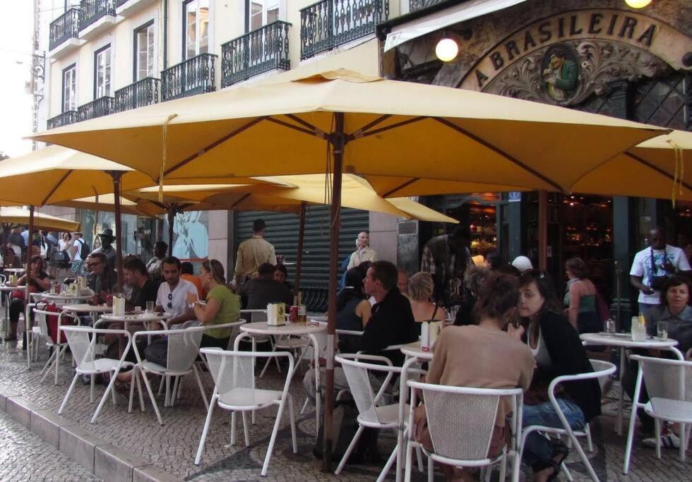 C3 Bairro Alto Cozy Romantic Loft In 18Th Century Building Lisbon Bagian luar foto