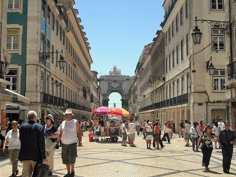 C3 Bairro Alto Cozy Romantic Loft In 18Th Century Building Lisbon Bagian luar foto