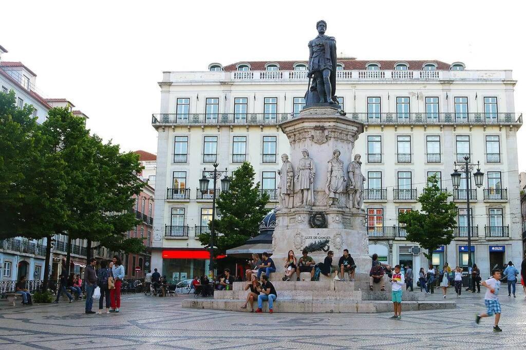 C3 Bairro Alto Cozy Romantic Loft In 18Th Century Building Lisbon Bagian luar foto