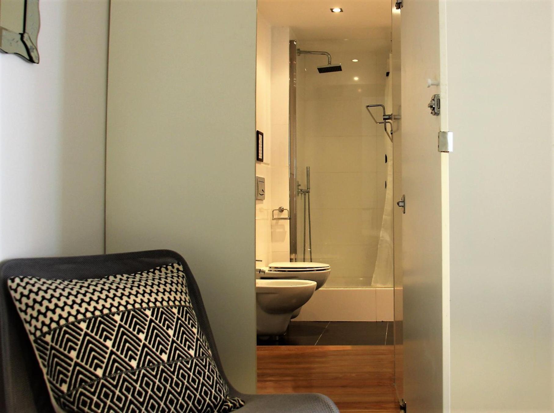 C3 Bairro Alto Cozy Romantic Loft In 18Th Century Building Lisbon Bagian luar foto